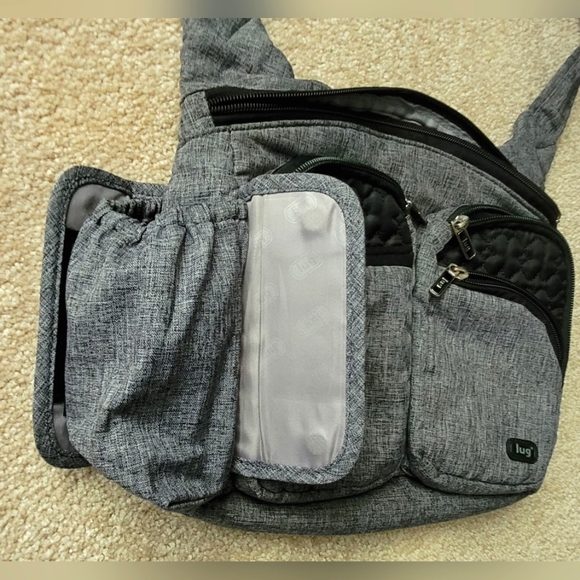 Lug Crossbody Purse - Picture 3 of 5